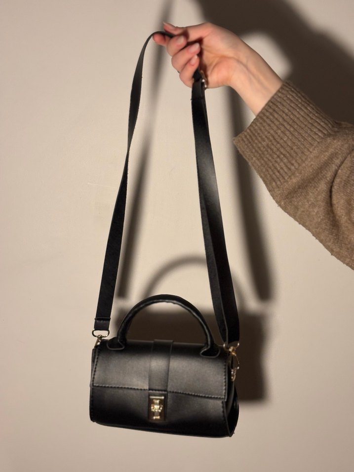 Klasik Siyah Deri Kadın Çanta - Görsel 4