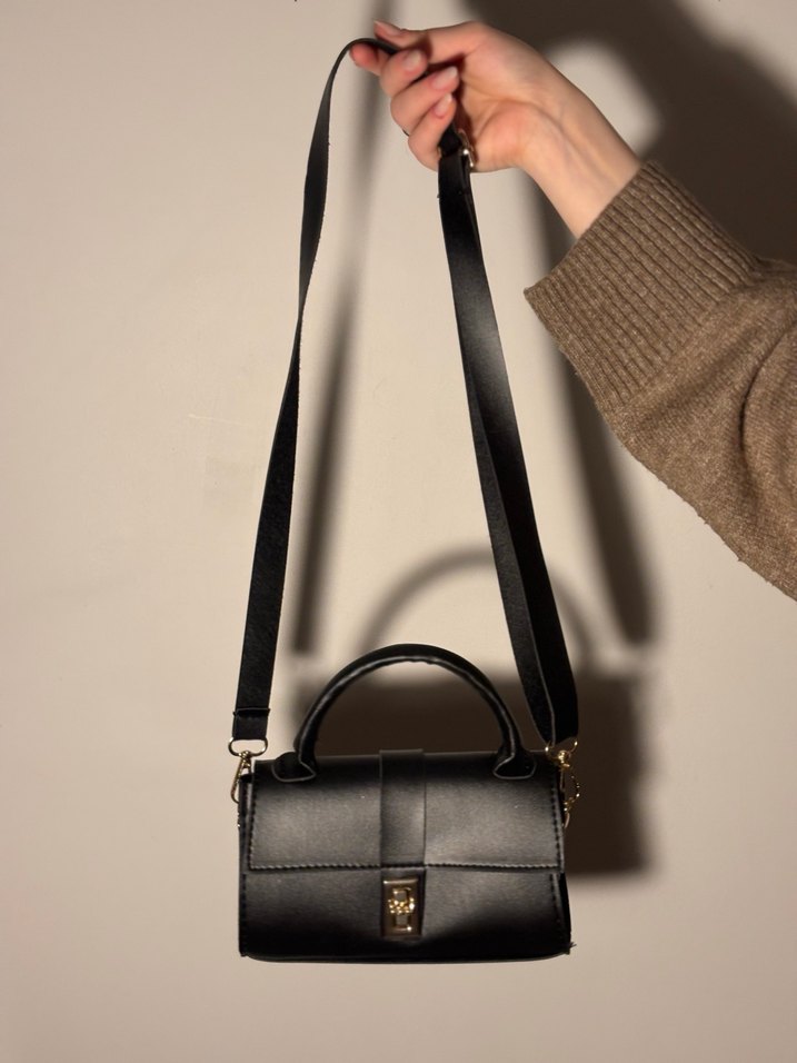 Klasik Siyah Deri Kadın Çanta - Görsel 3