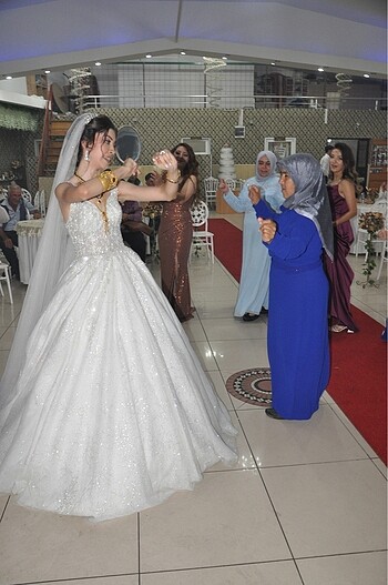 s Beden beyaz Renk Gelinlik