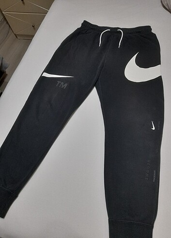 alicisi var nike