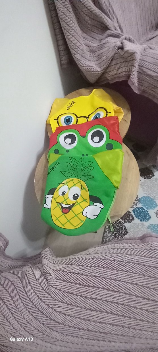 Renkli Baskılı Bebek Önlüğü - Görsel 2