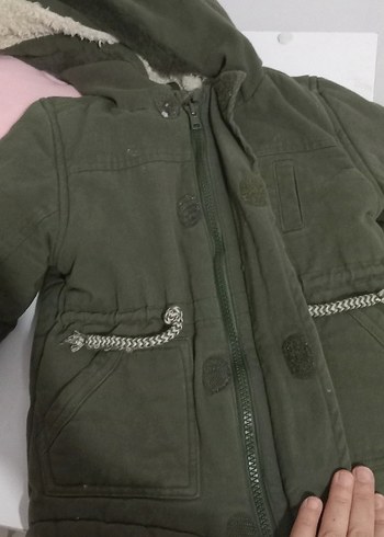 Erkek Çocuk Gri Kürklü Kapüşonlu Mont - Görsel 5