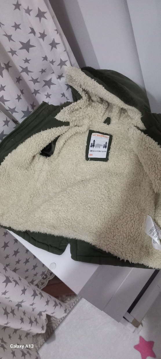 Erkek Çocuk Gri Kürklü Kapüşonlu Mont - Görsel 4