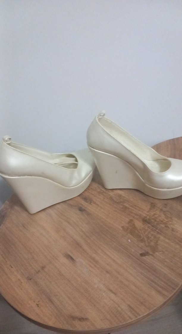 Beyaz Rugan Stiletto Kadın Ayakkabı - Görsel 2