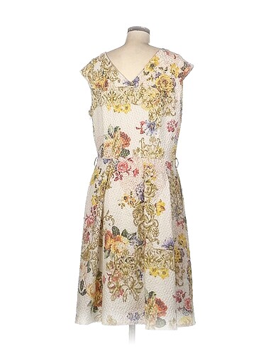 42 Beden Vintage Love Uzun Elbise %70 İndirimli.