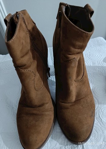 Kahverengi Süet Kadın Dolgu Topuklu Bot - Görsel 3