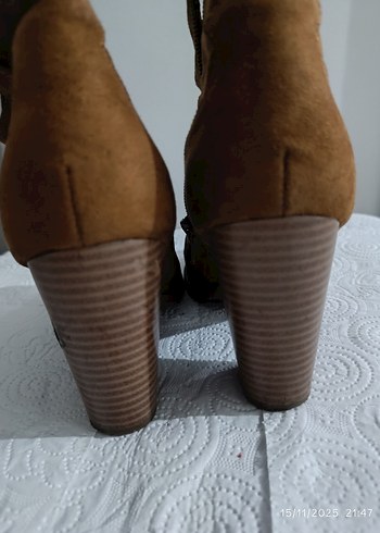 Kahverengi Süet Kadın Dolgu Topuklu Bot - Görsel 4