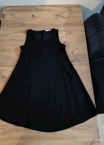 Siyah Midi Kolsuz Elbise - Görsel 3