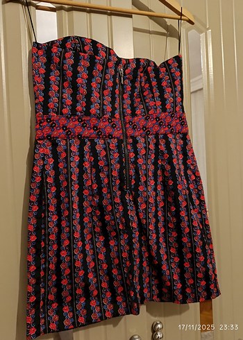 Çiçek İşlemeli Straplez Midi Elbise - Görsel 2