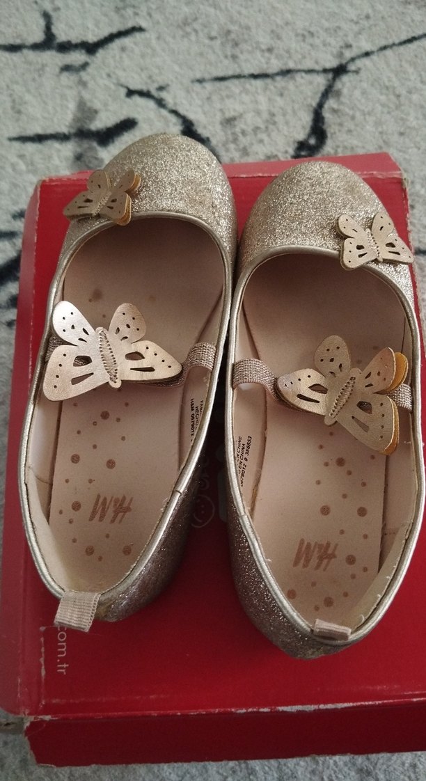 Kız Çocuk Parlak Altın Simli Babet - Görsel 2