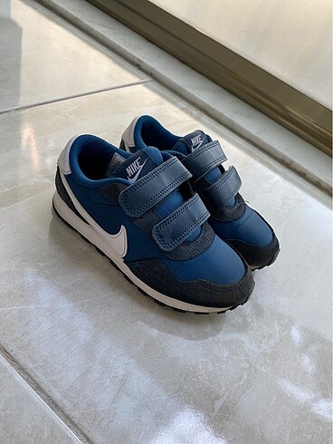 Erkek çocuk orjinal nike ayakkabı