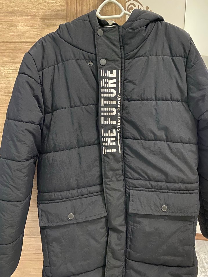 Siyah Erkek Çocuk Kapitone Kaban - Görsel 3