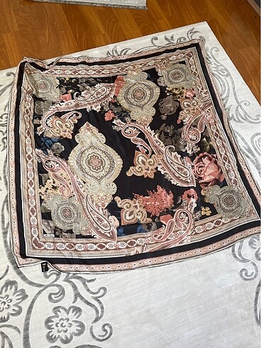 İpek eşarp 120x120