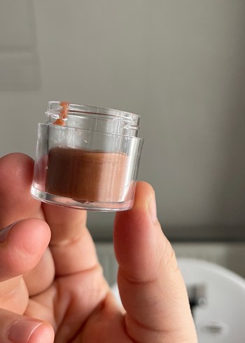 Bakır Renkli Dudak Parlatıcısı - Görsel 2