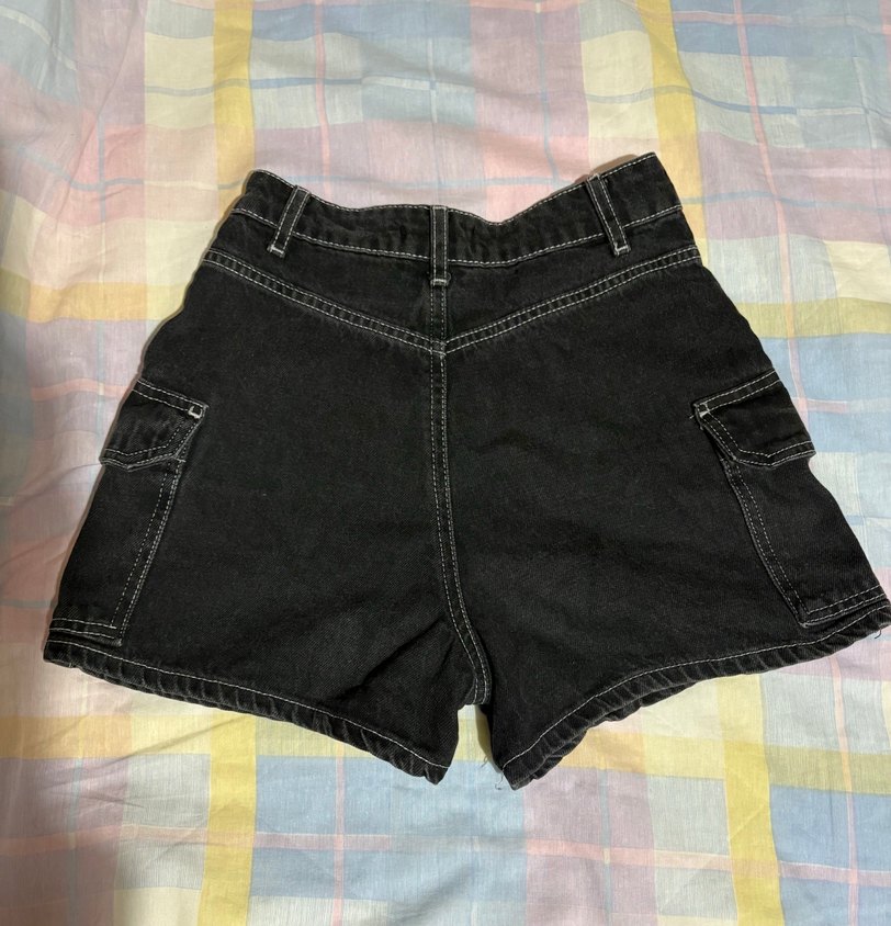 Siyah Kadın Kot Şort - Görsel 3