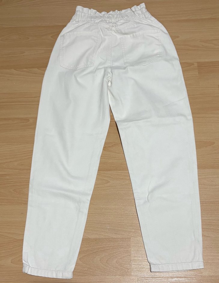 Düğmeli Beyaz Mom Jean Kadın Pantolon - Görsel 5