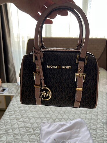 Michael Kors Micheal kors çanta 2 kere kullanıldı