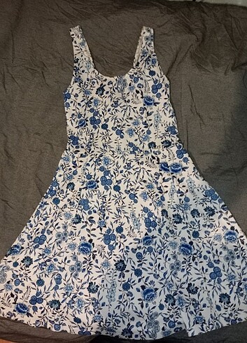 h&m hm çiçekli elbise mavi