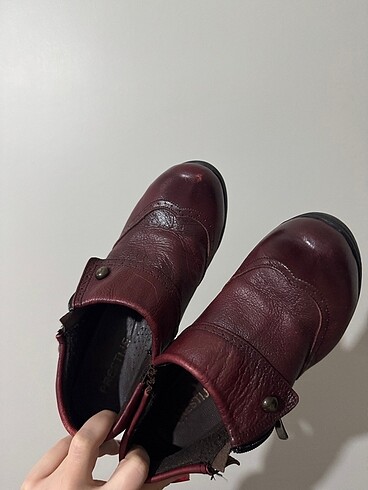 37 Beden bordo Renk Bordo kısa bot