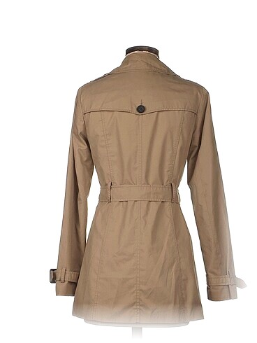 m Beden Pull and Bear Trenchcoat %70 İndirimli.