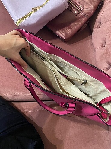 Guess Pembe büyük kol çantası