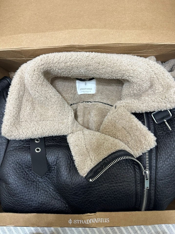 Stradivarius kadın siyah mont - Görsel 2