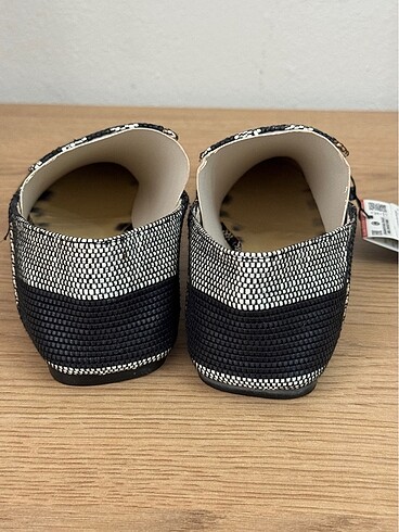 36 Beden siyah Renk ZARA 36