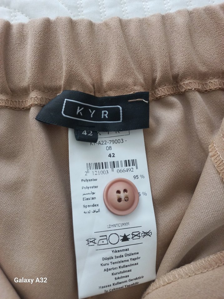 Bej Kemerli Kadın Kumaş Pantolon - Görsel 3