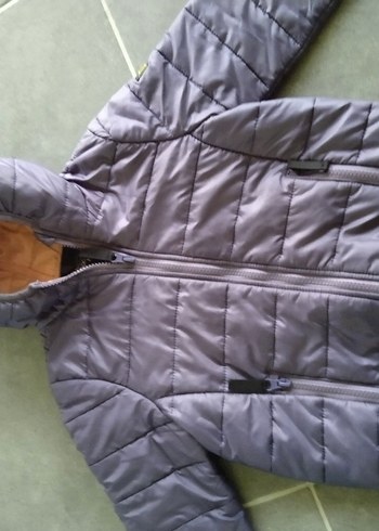 Kapüşonlu Kız Çocuk Mont - Görsel 4