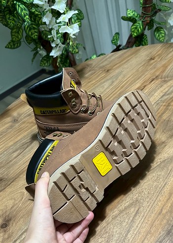 Caterpillar Kahverengi Bağcıklı Erkek Bot - Görsel 5
