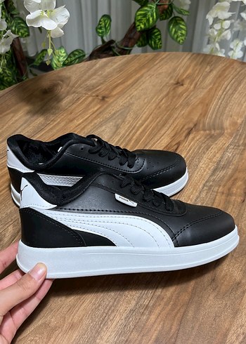 Siyah Beyaz Bağcıklı Spor Ayakkabı - Görsel 2