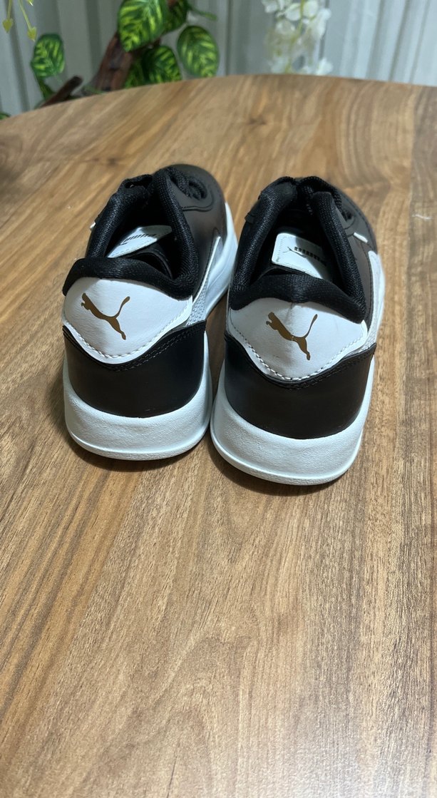 Siyah Beyaz Bağcıklı Spor Ayakkabı - Görsel 4