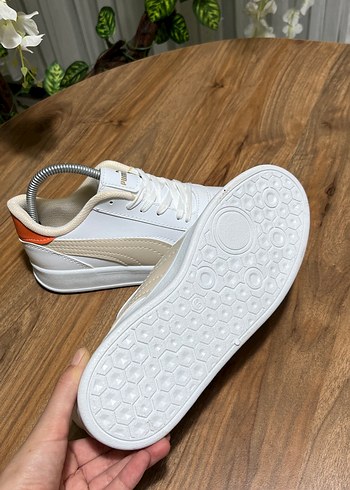 Puma beyaz bej turuncu renk kombinasyonlu ayakkabı - Görsel 5
