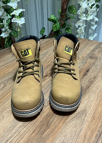 Caterpıllar markalı Sarı Renkli Platform Bot - Görsel 3