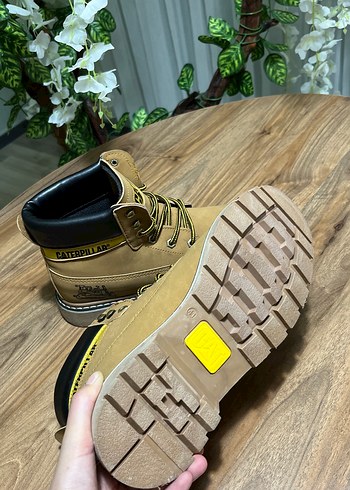 Caterpıllar markalı Sarı Renkli Platform Bot - Görsel 5