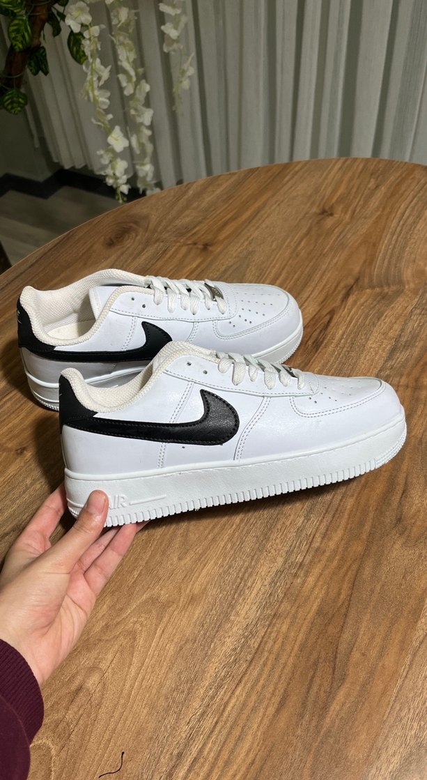 Beyaz Siyah Detaylı  Spor Ayakkabı - Görsel 2