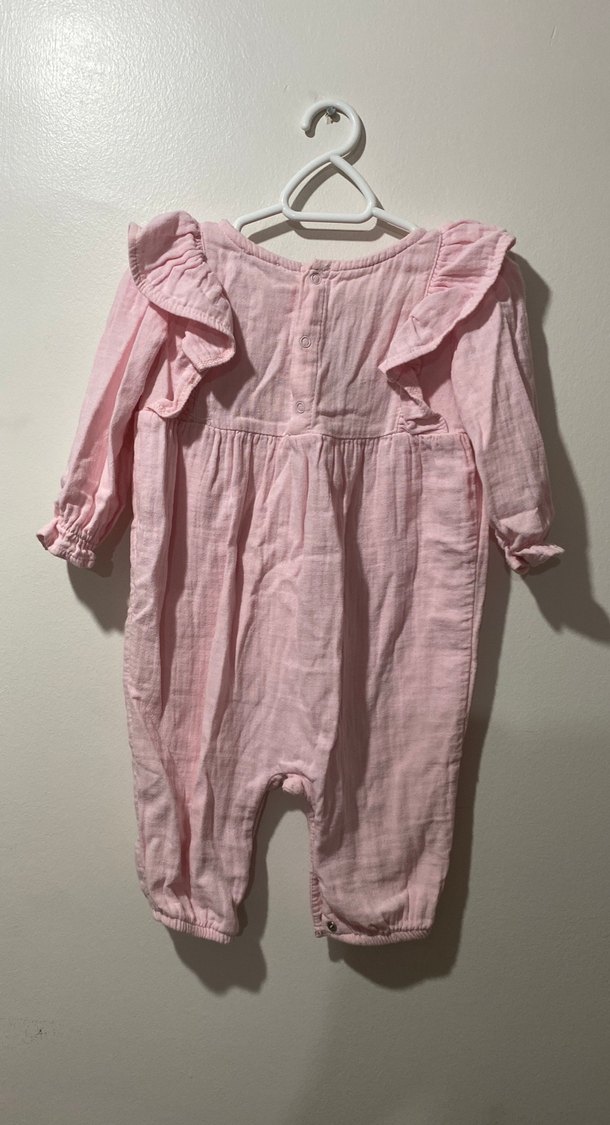 Pembe Nakışlı Fırfırlı Bebek Tulumu - Görsel 4