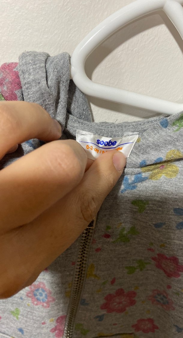 Kız Çocuk Gri Kapüşonlu Fermuarlı Hırka - Görsel 2