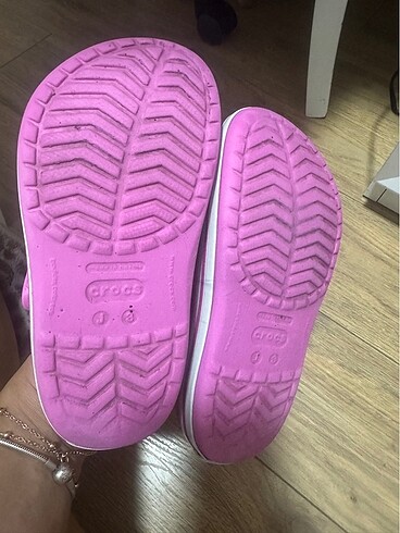 Crocs terlik
