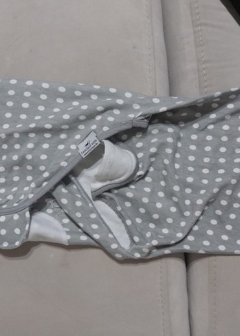 H&M Gri Beyaz Puantiyeli Cirtli Bebek Kundak 0 3 Ay