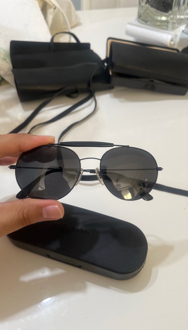 Klasik Siyah Oval Gözlük - Görsel 4