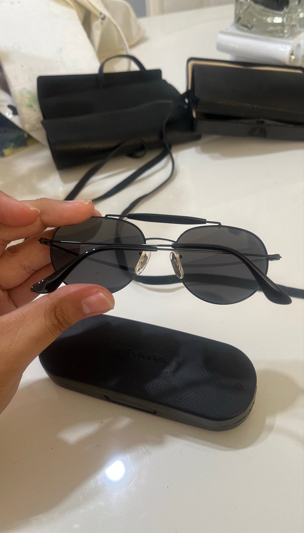 Klasik Siyah Oval Gözlük - Görsel 3