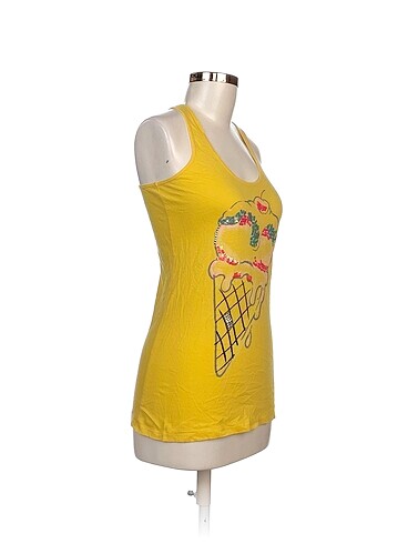 Twist Twist T-shirt %70 İndirimli.
