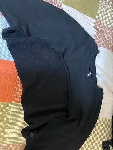 HM crop sweat