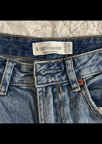 Stradivarius D98 Straight Jean