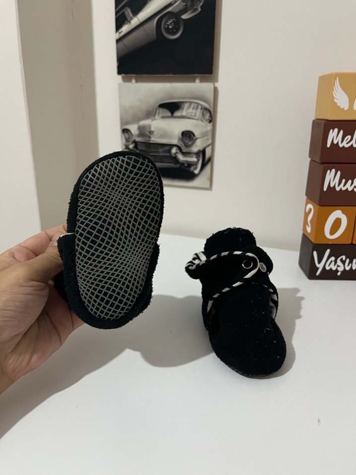 Siyah Süet Tokalı Erkek Bebek Botları - Görsel 2