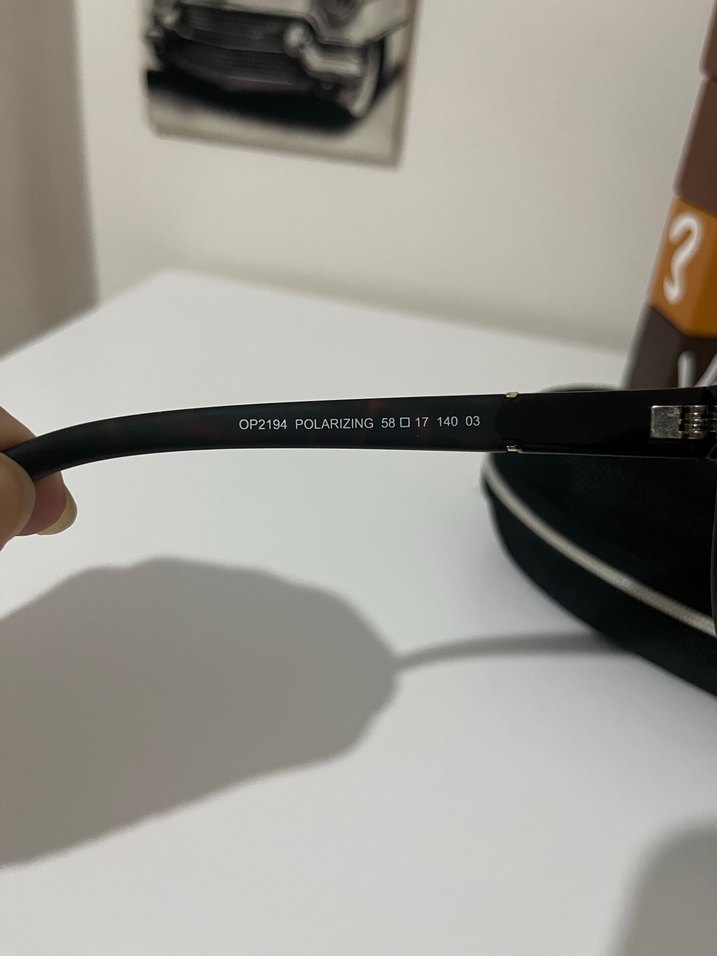 Siyah Minimalist Kadın Güneş Gözlüğü - Görsel 5