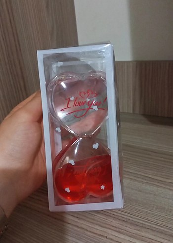  Beden kırmızı Renk Kırmızı Kalp Şekilli Masa Saati