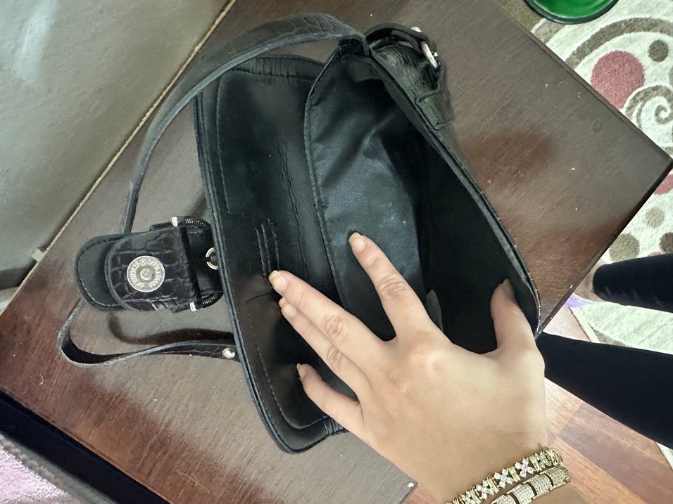 Kemer Tokalı Siyah Deri Kadın Çanta - Görsel 3