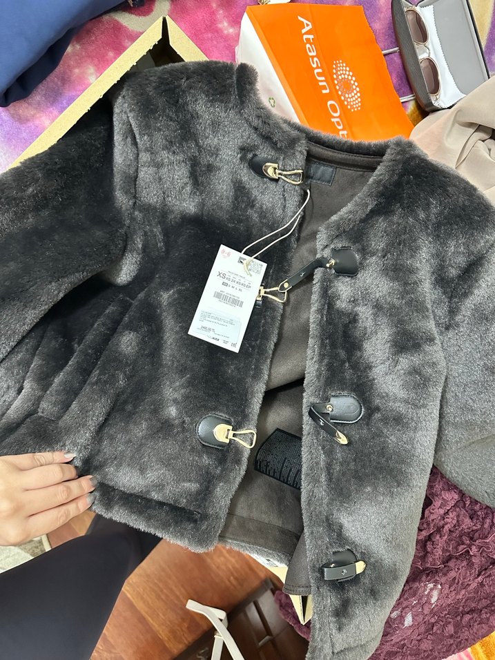 Gri Kadın Kısa Peluş Kürk Ceket - Görsel 2